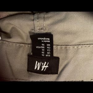 H & M 4 button Khaki’s